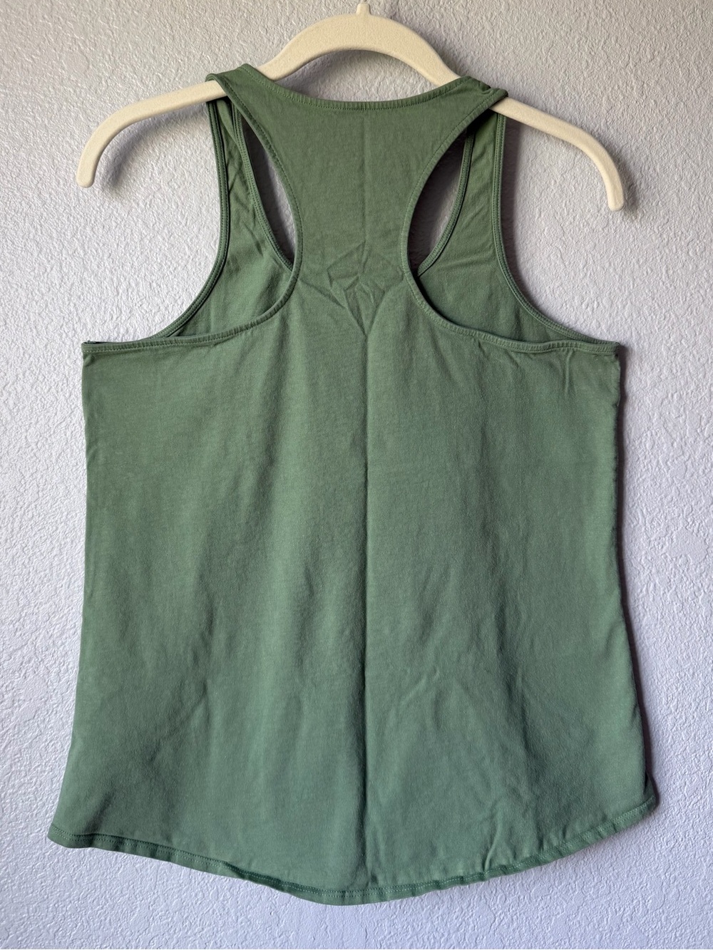 Patagonia Women's Green Logo Racerback Tank, 100% Cotton. EUC. Medium. - Picture 4 of 8